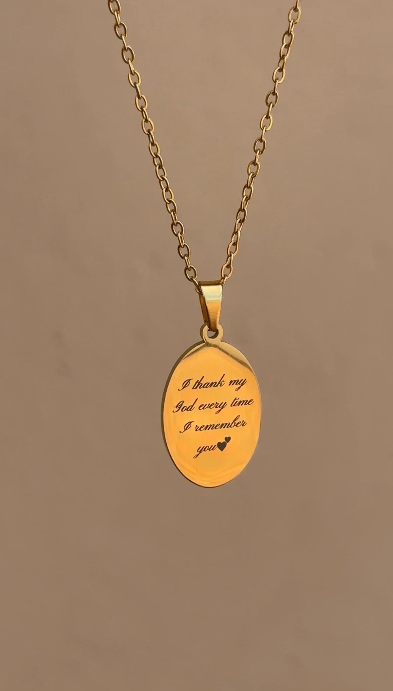 Oval pendant - Max of 2 faces